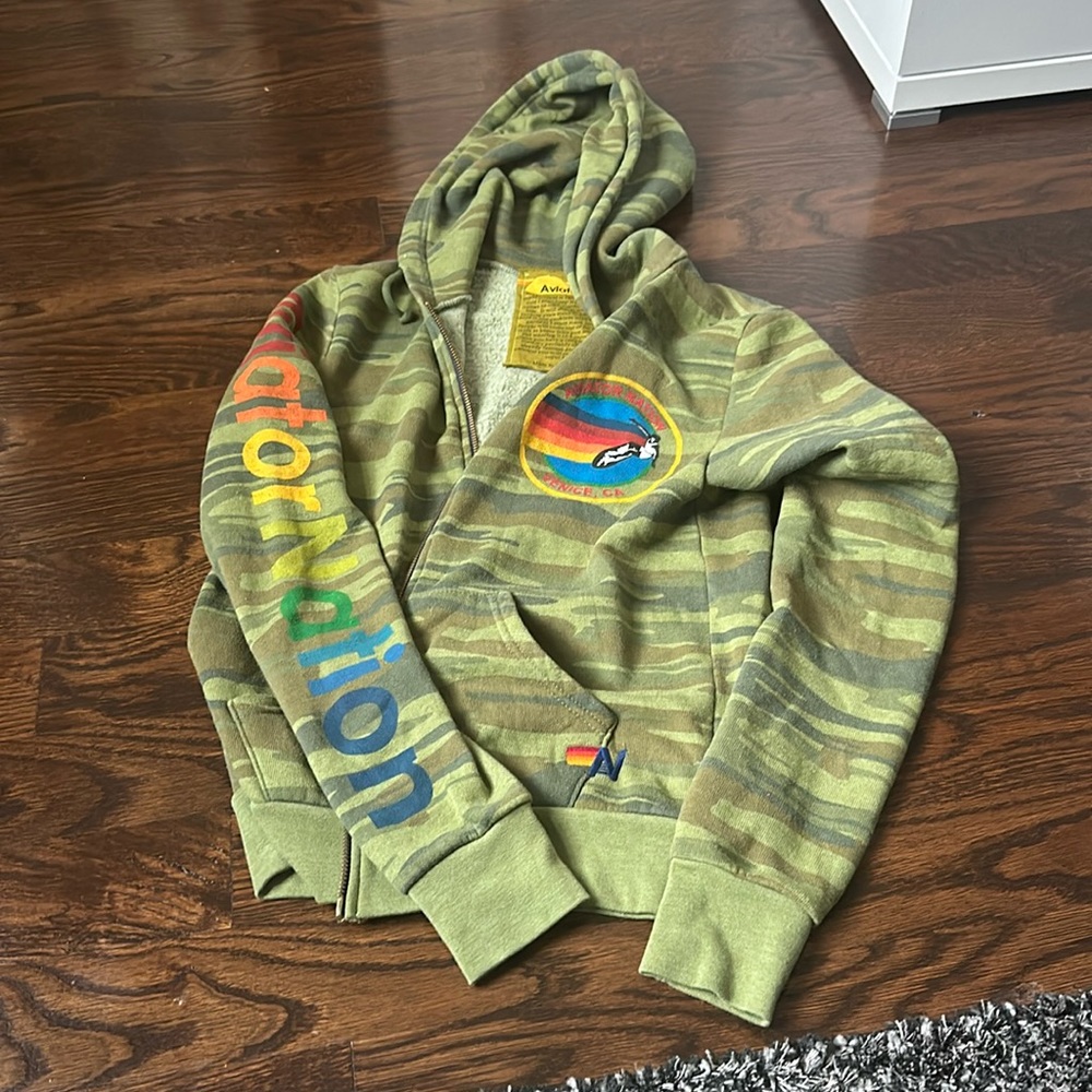 zip up